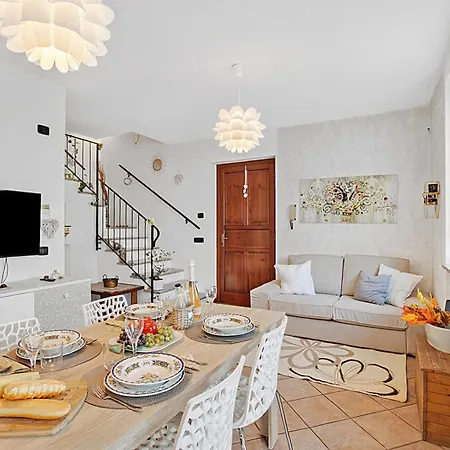 Alba Rosa - 2 Bed, 2 Bath - Happy Apartment Taino