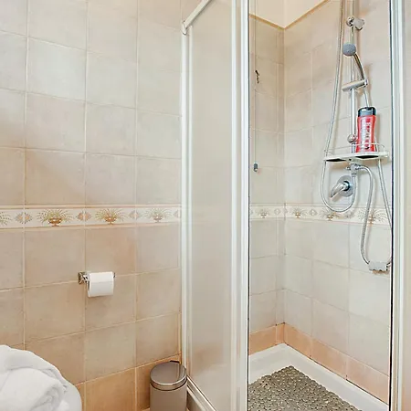 Apartment Alba Rosa - 2 Bed, 2 Bath - Happy *